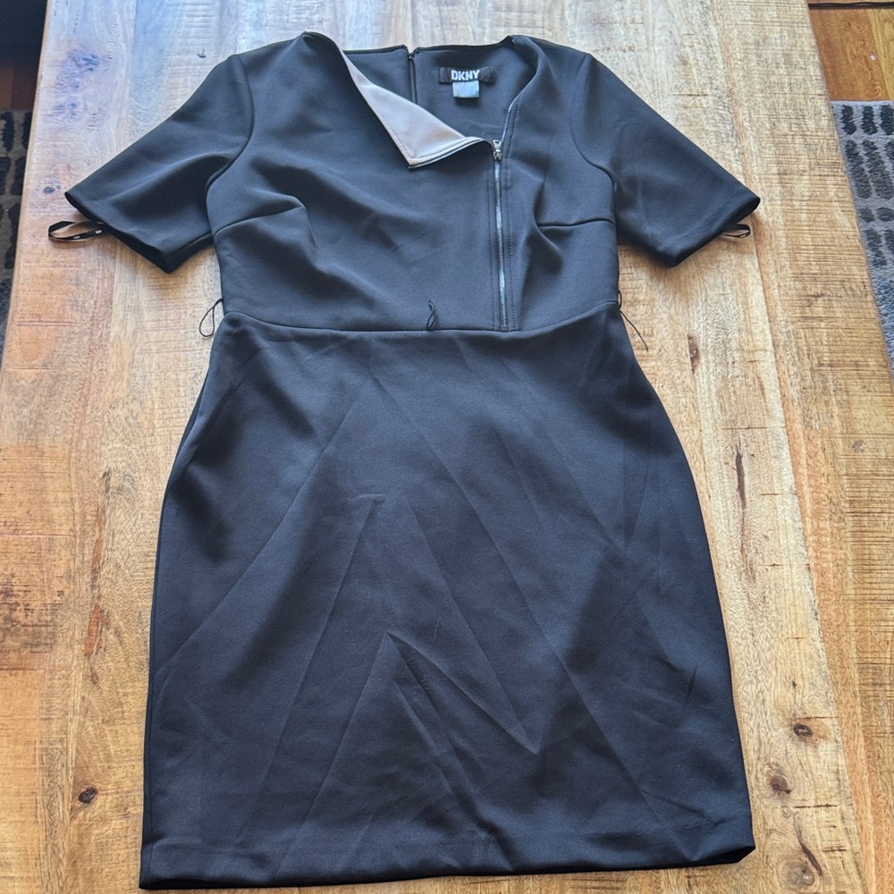 DKNY Black Midi short sleeve Dress with asymmetrical neckline Zipper NWT